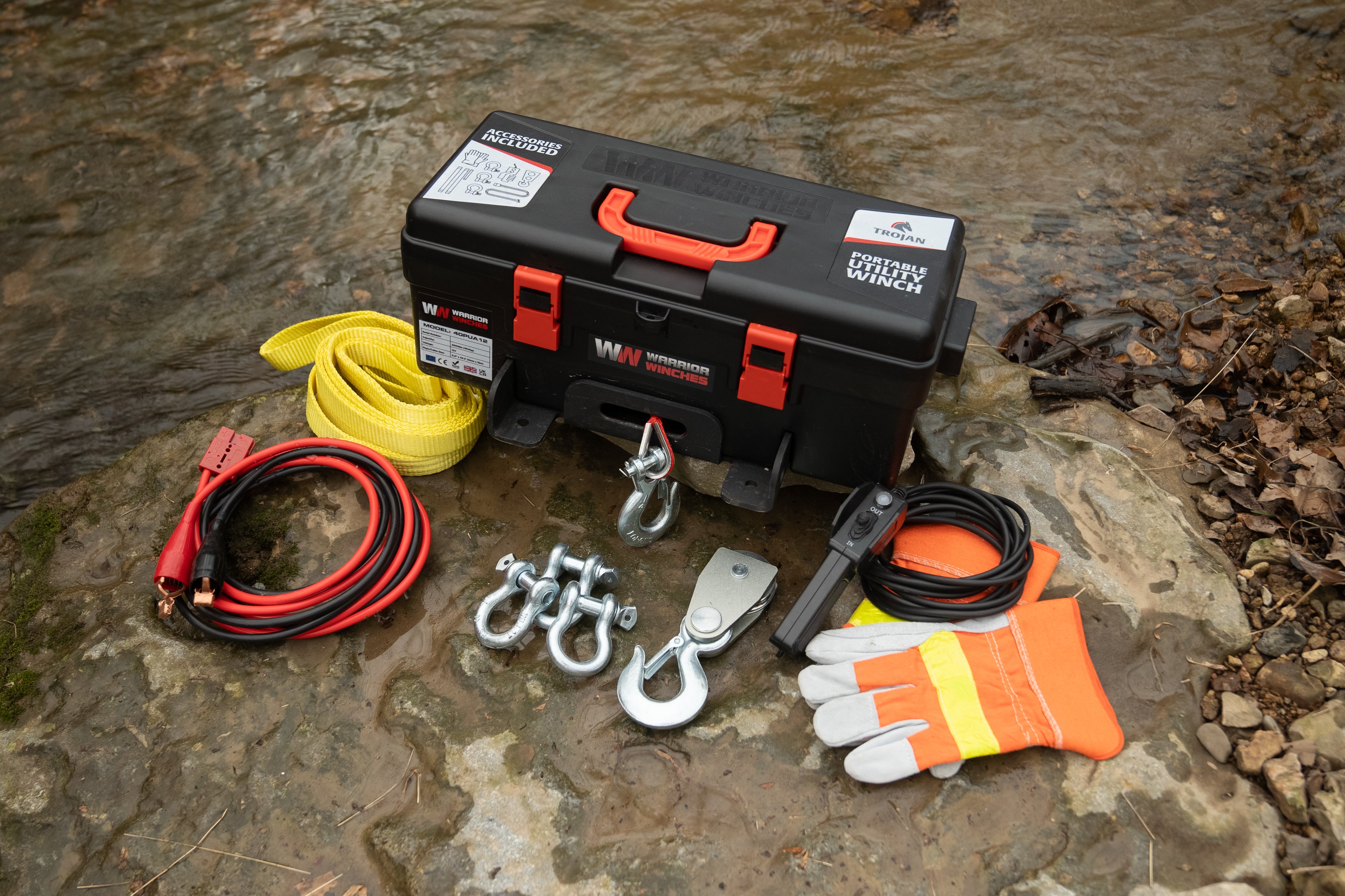 Trojan 4,000lb 12v Portable Utility Winch - Synthetic Rope