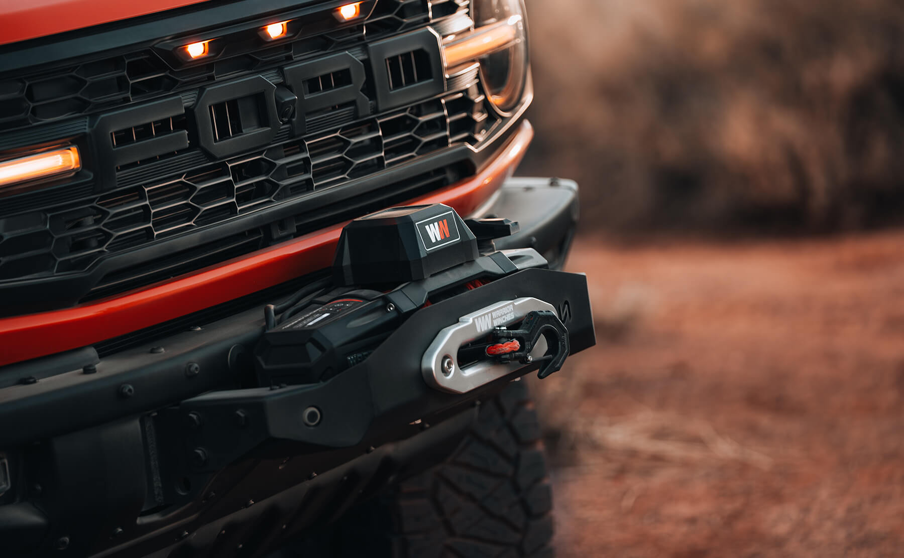 Sentinel 8,000lb Electric Winch - 12v Synthetic Rope