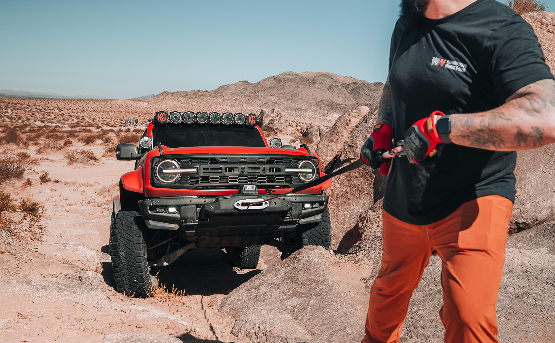 Sentinel 8,000lb Electric Winch - 12v Synthetic Rope