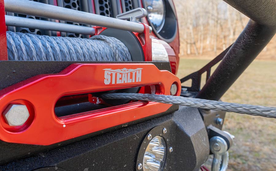 Stealth 13,500lb 12v Electric Winch - Synthetic Rope